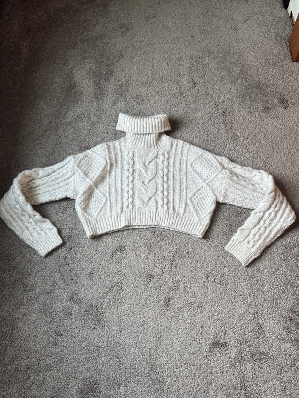 Sincerely Jules Off White Turtleneck Knit Crop Sweater SIZE M Cozy Fall Winter